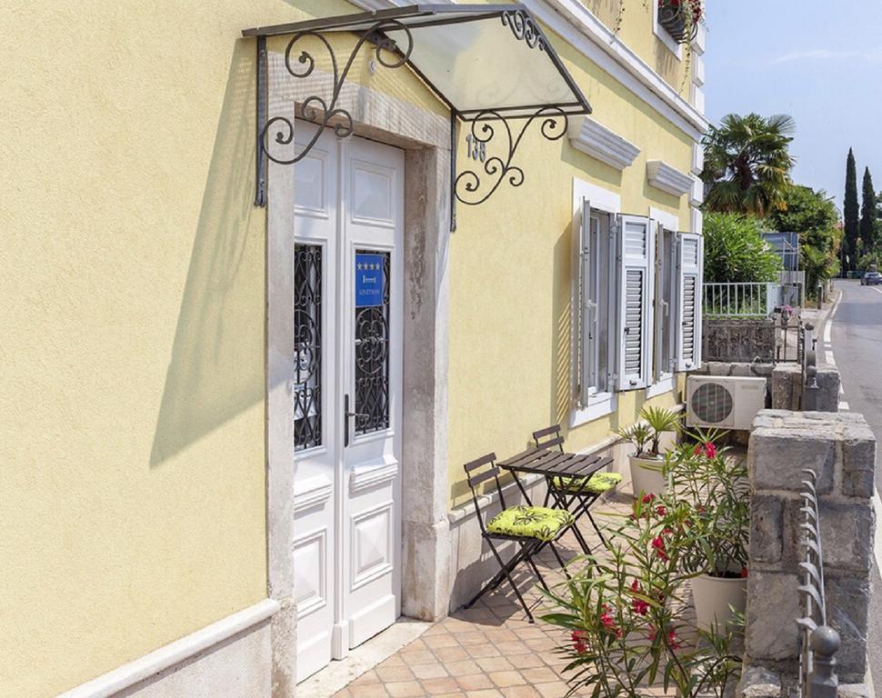 Apartments Hortensia Opatija Buitenkant foto